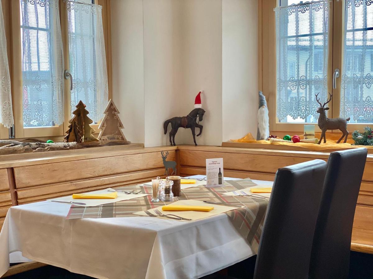 Hirschen 3* Hinwil