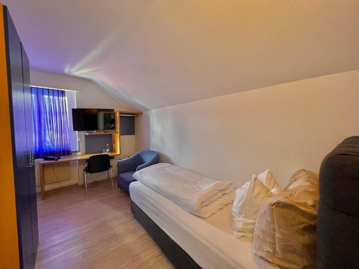 Hirschen 3*
